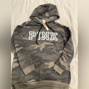 Women’s Size Small Victorias Secret Hoodie PINK NWT NEW!!! Camo